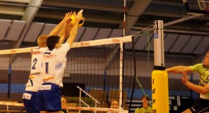 Arne Poelman & Steven Kehoe au bloc pour le VBC Waremme